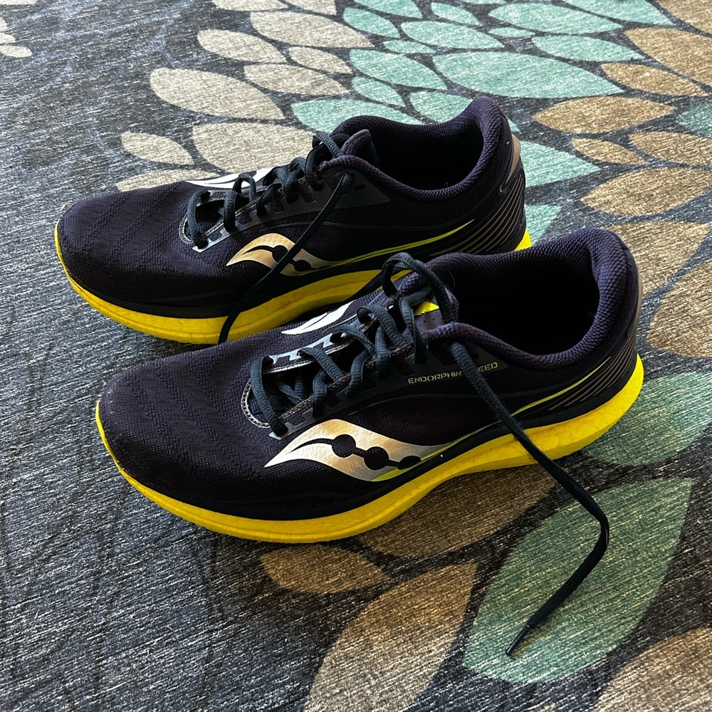 Saucony endorphin speed, men’s size 10.5